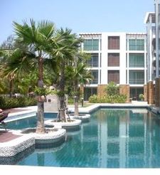 Beach Front Condo For Sale in Cha-am, Thailand